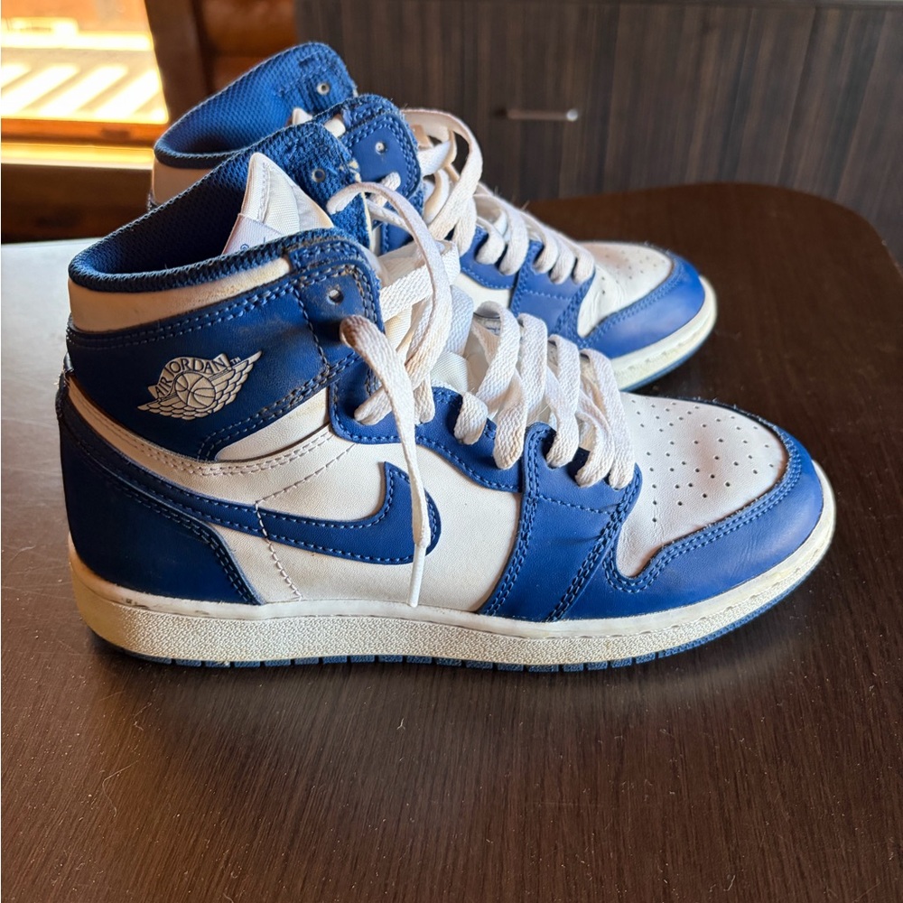 Nike Air Jordan Retro High Blue White Sneakers